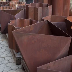 Marco Gaviraghi Calloni 19 Portavaso in ferro