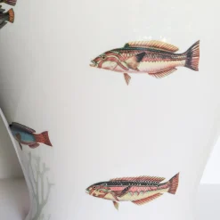 Grand Tour by Vito Nesta Amami Amphora Vaso in porcellana con pesci tropicali H32Cm