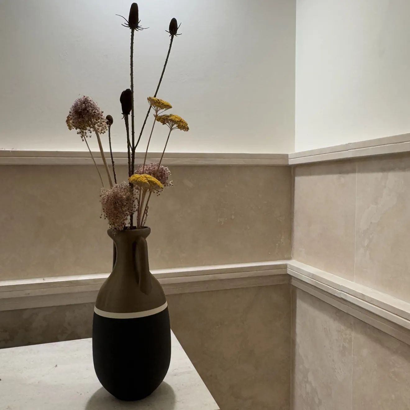 Pop Pot Anfora Teodosio XL in Nero Latte e Bronzo