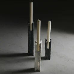 Kreoo Candeliere Trinity L in marmo nero e oro