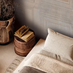 Officinarkitettura Carta da parati Chinoiserie beige e azzurro chiaro con elementi architettonici