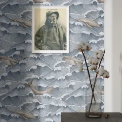 Wallpapers4Beginners Carta da Parati Vintage Blu e Bianca con Balene e Onde