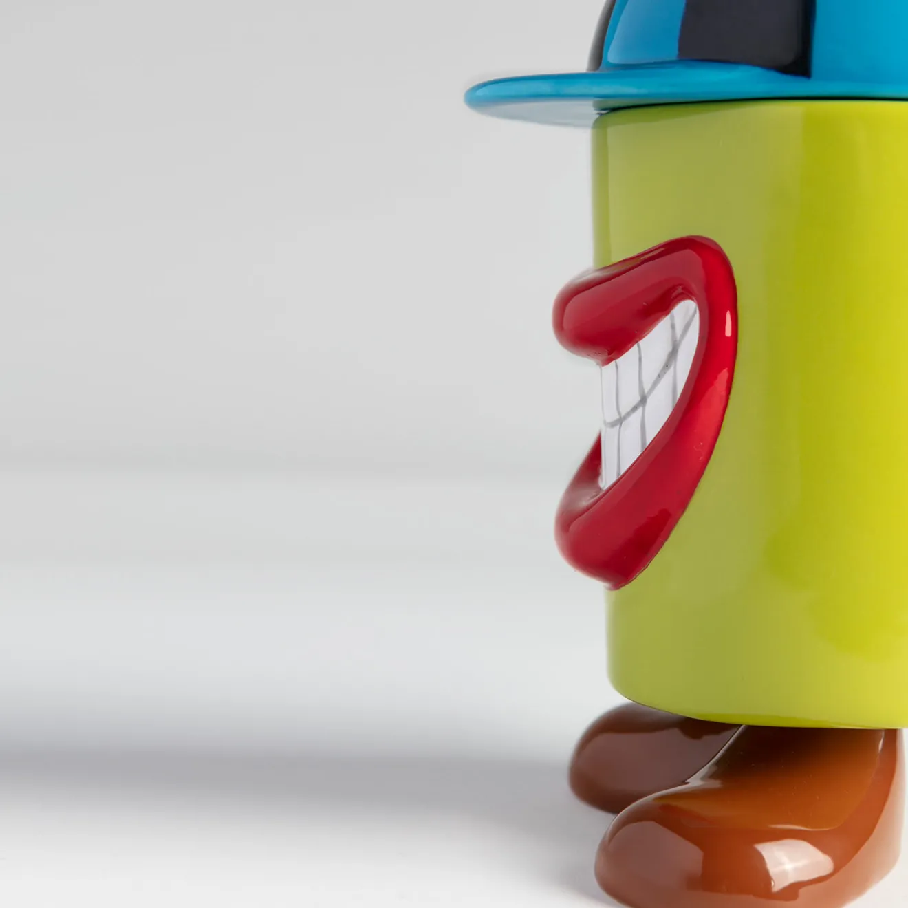 Andrea Maestri Contenitore Ugo Green