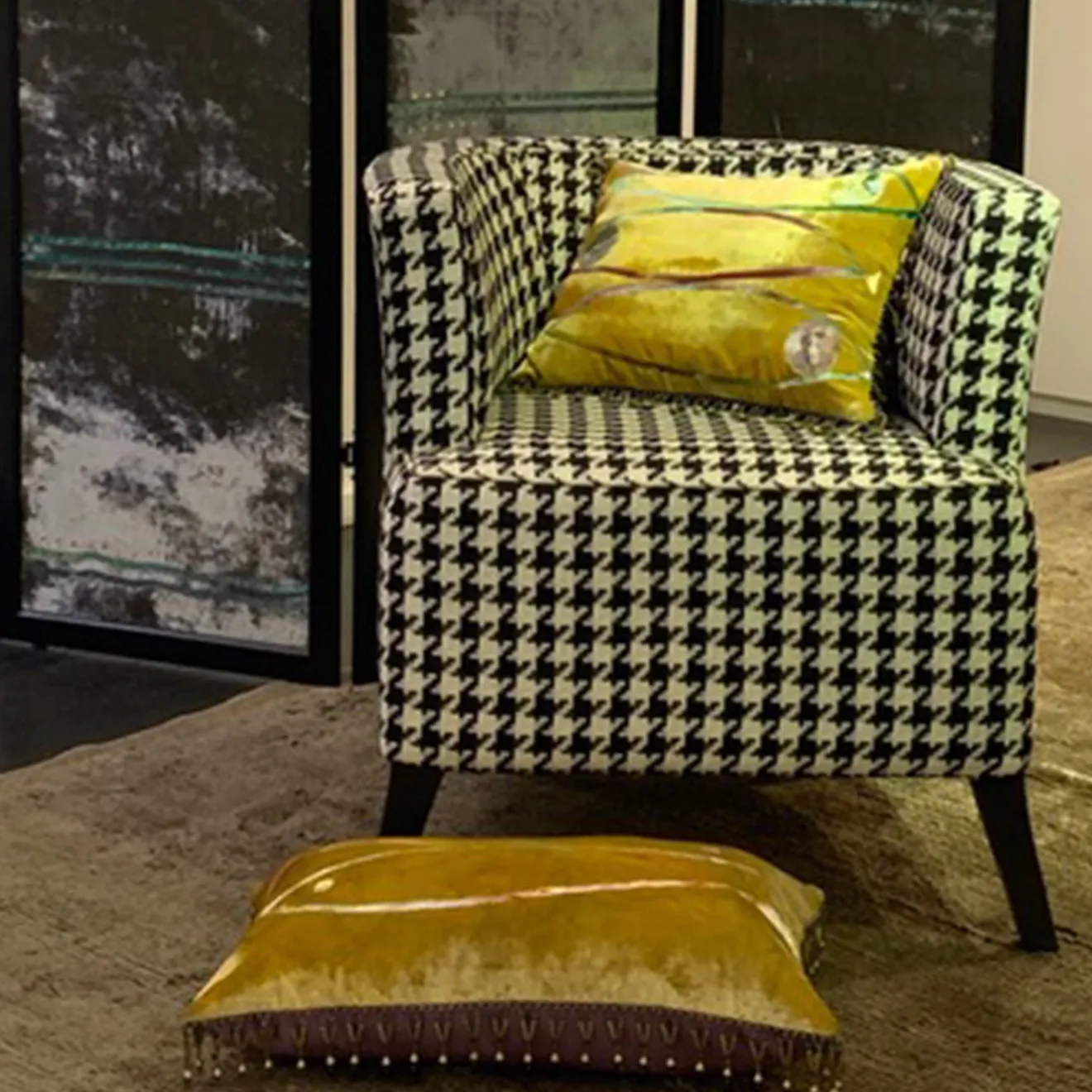 Anna Paola Cibin Cuscino con tre pesci