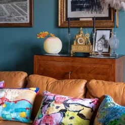 Coralla Maiuri Cuscino imbottito in velluto di seta di tre mucche