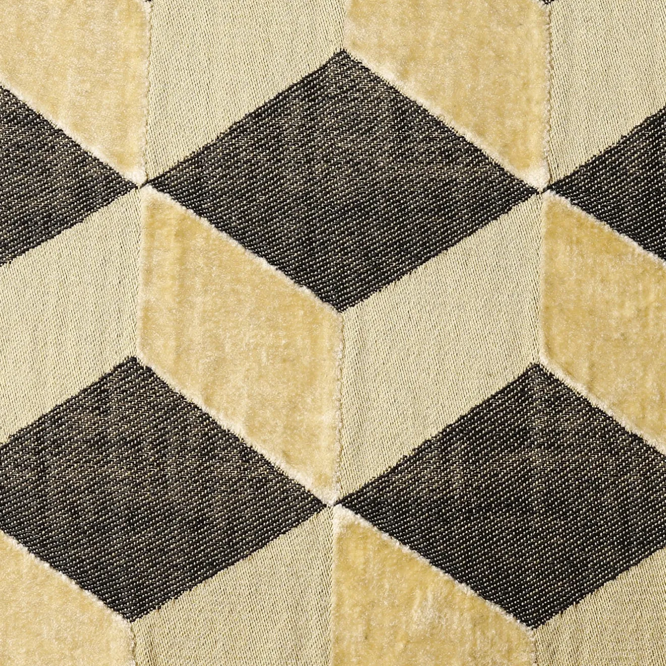 The House of Lyria Cuscino quadrato Ingannevole