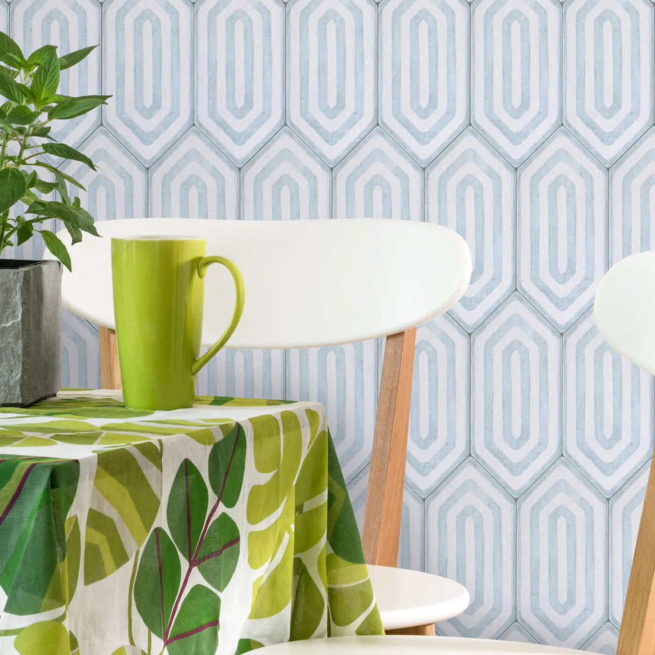 Studio Le Nid Daamè Set di 38 piastrelle romboidali bianche e grigie