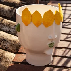 Patrizia Italiano Filomena Venditrice ambulante di limoni Vaso