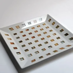 Grand Tour by Vito Nesta La Finestra Sul Cortile Videopoche quadrata grande in porcellana #3