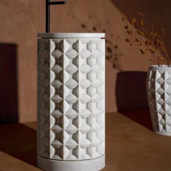 Kreoo Lavabo in marmo Bianco del Re a colonna cilindrica Dawn