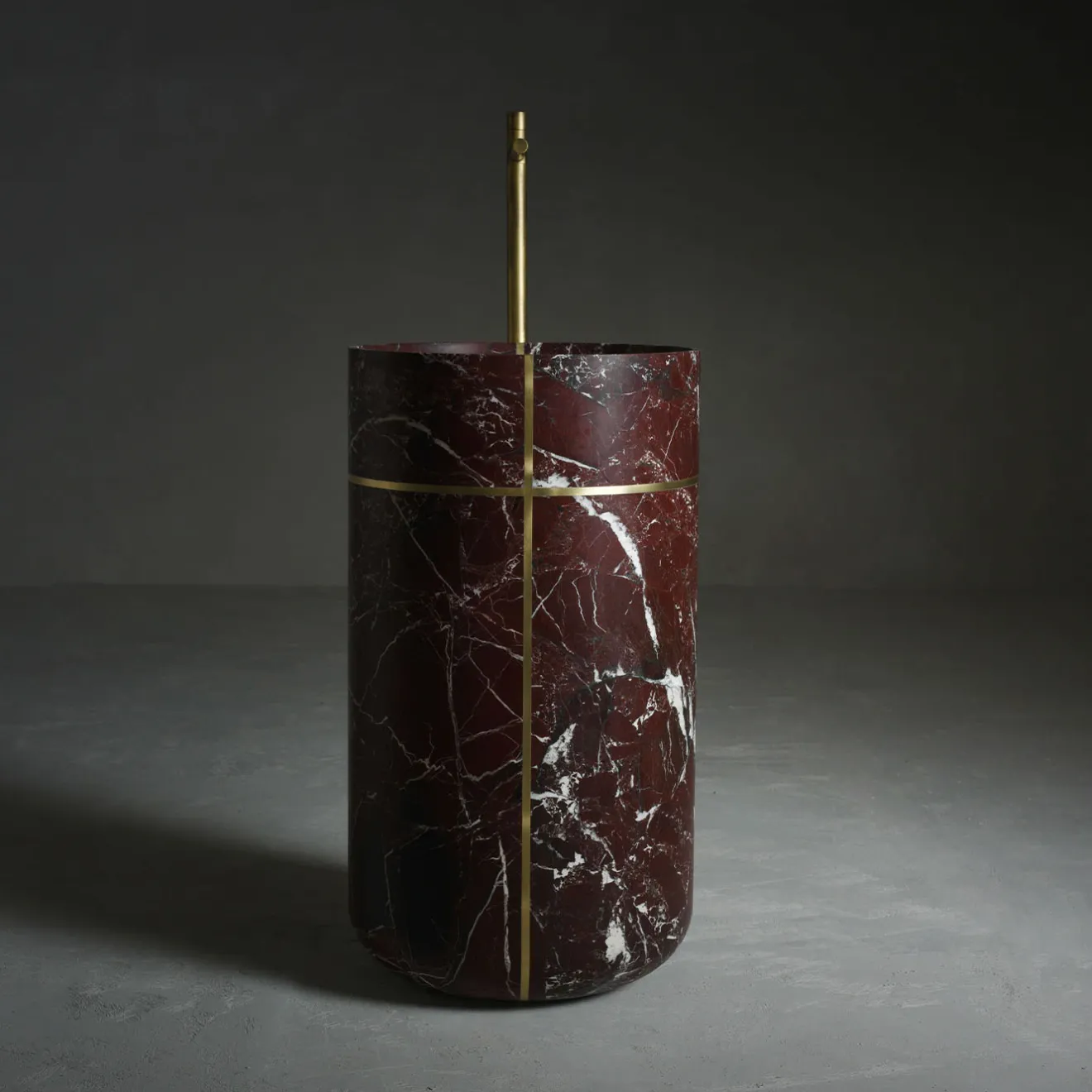 Kreoo Lavabo Tao Freestanding in Rosso Lepanto