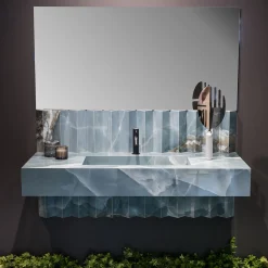 Pollini Home Lavandino per bagno Ratio con backsplash di Sapiens Design