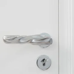 NIVA Design Maniglia in alluminio Fiocco di Nicole Valenti