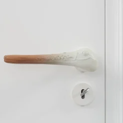 NIVA Design Maniglia Libeccio Canaletto in noce di Nicole Valenti