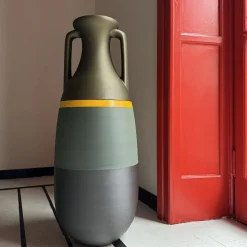 Pop Pot Nuova anfora gigante da esterno Teodosio Nero Verde Giallo e Bronzo