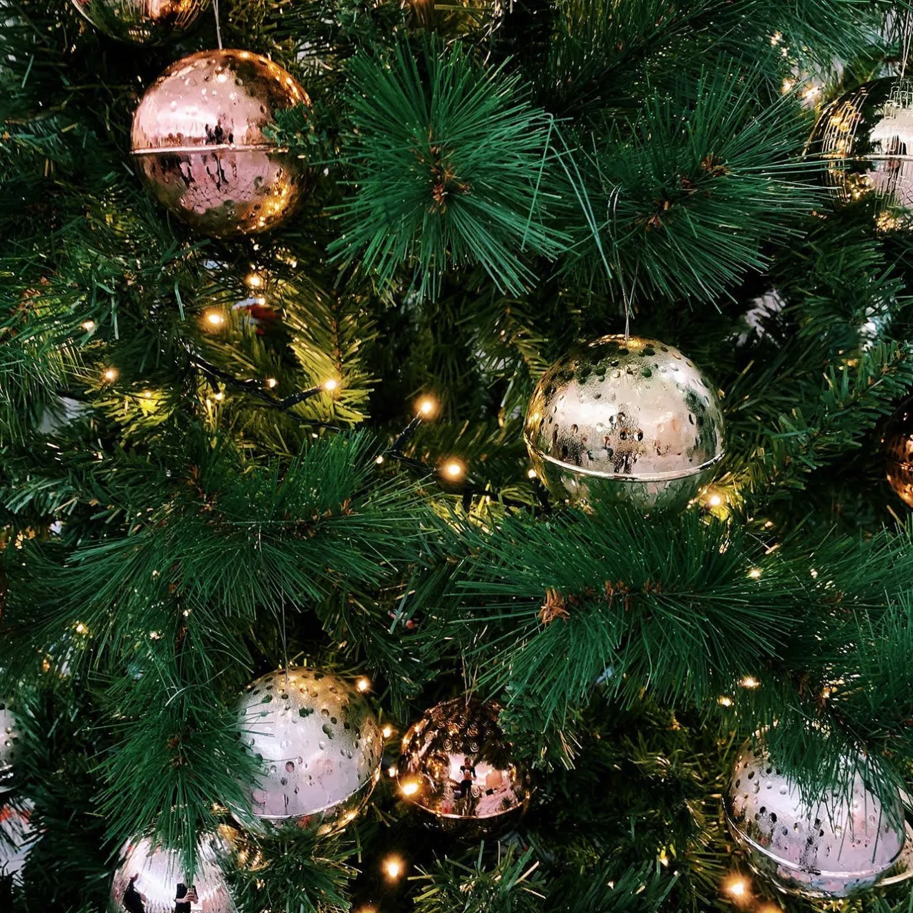 Zanetto Ornamento a forma di palla di Natale Luna Rosa - Set di 2