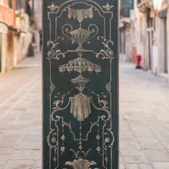 Porte Italia Pannello in legno blu con decorazioni dipinte a mano