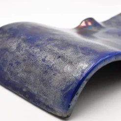 Design Center 1991 Piatto centrotavola Onda Piccola Ramato/Blu di Nino Basso