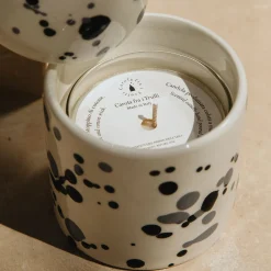 Carola fra i Trulli Portacandele Trullo bianco e nero