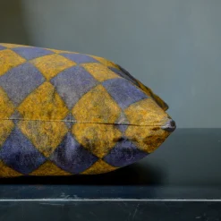 The House of Lyria Pungitopo Cus rettangolare in velluto giallo e blu con motivo a diamanti