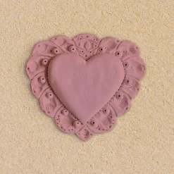 Amelia Corvino Scultura Da Parete Milagros Cuore Sacro In Gesso Rosa