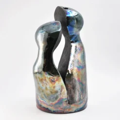 Design Center 1991 Scultura decorativa Intesa in ceramica di Nino Basso