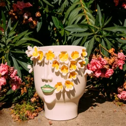 Patrizia Italiano Scultura di Frangipani