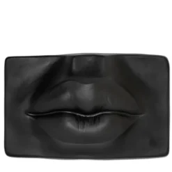 Stefania Boemi Scultura di ragazza drago con labbra