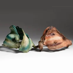 Bosa Scultura in ceramica marrone Courmayeur di Assia Karaguiozova