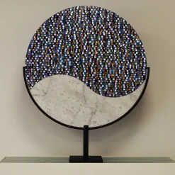 VéVé Glass Scultura in marmo e vetro policromo di origine blu