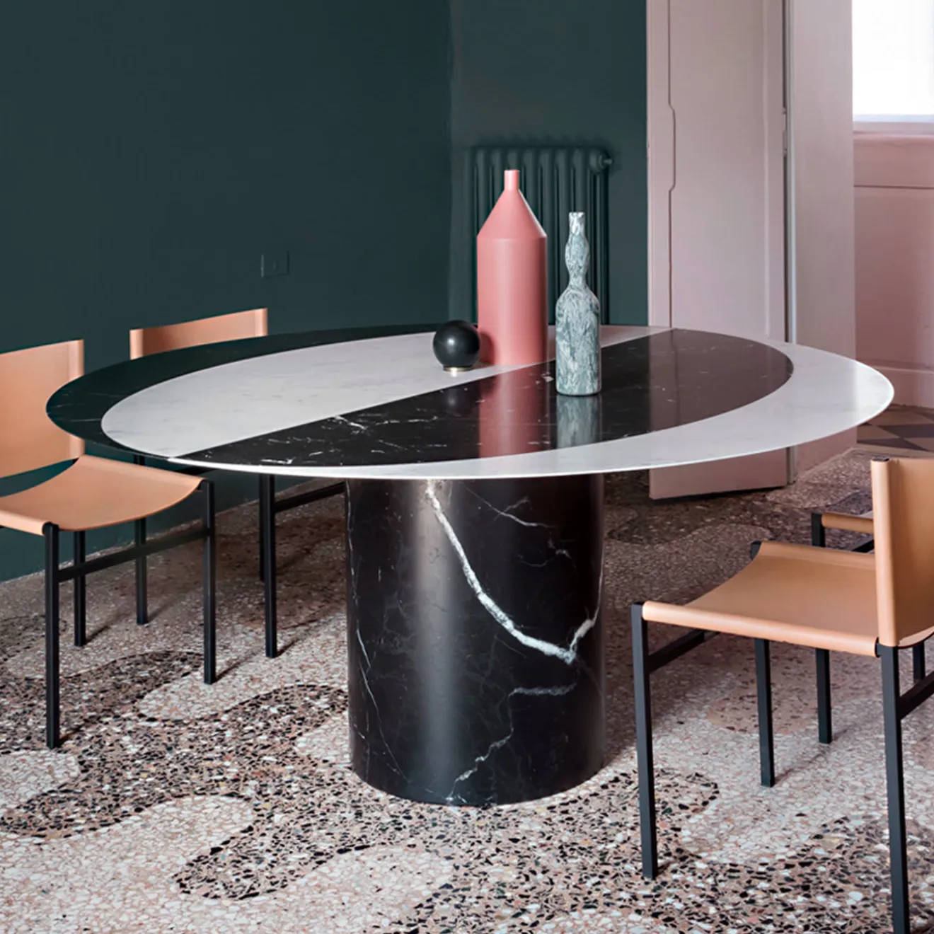 Salvatori Scultura Omaggio a Morandi in marmo cipollino