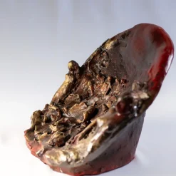 Angelo Salemi Scultura rossa e oro Nel Campo Dei Fiori