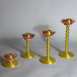 M'AMA Interni + di Federica Zama Set di 4 candelabri stampati in 3D Blooming Oro e Rosa