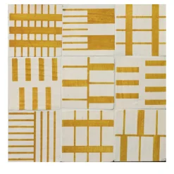 Ninefifty Set di 44 piastrelle bianche e gialle Alfabeto di Margherita Rui