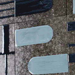 Ninefifty Set di 44 piastrelle blu e grigie Alfabeto di Margherita Rui