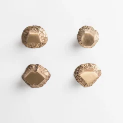 NIVA Design Set di 4 pomelli in ottone per porte Solido #4 di Nicole Valenti