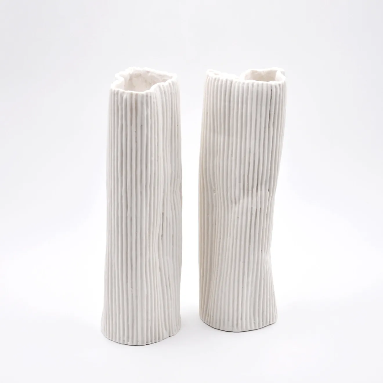 Design Center 1991 Set di 2 Vasi Decorativi "Paesaggio 19 #3" bianchi di Nino Basso