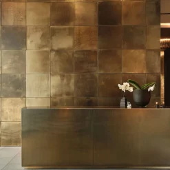 Favel Sintesi Orbitale Set di 4 piastrelle in ottone brunito scuro