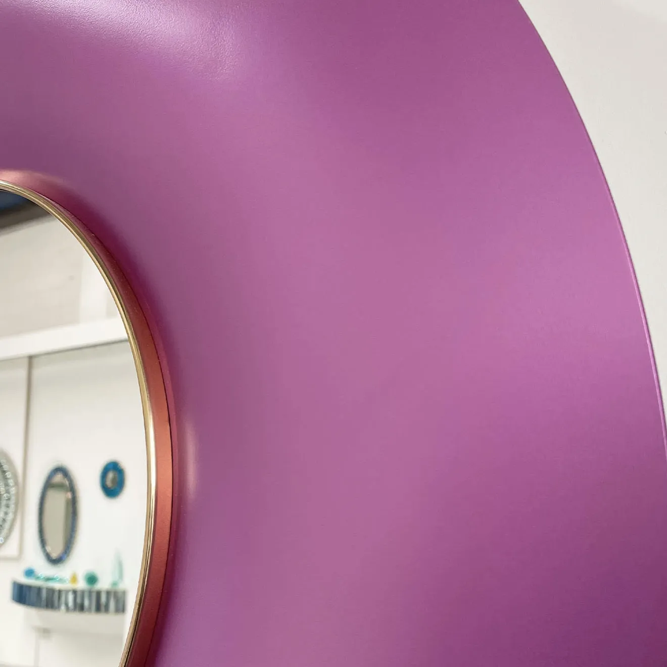 Ghirò Studio Specchio da parete rosa Undulate