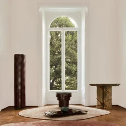 Medulum Specchio da Pavimento in Noce e Marmo Verde Alpi della Collezione Carabottino in Edizione Limitata