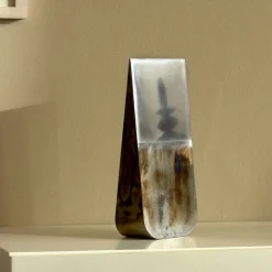 Rampinelli Edizioni Specchio da tavolo Ossimoro di Filippo Protasoni