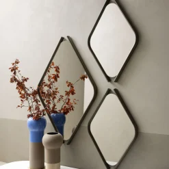 Morica Design Specchio medio Wood Eye con cornice in rovere massiccio