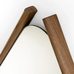 Morica Design Specchio medio Wood Eye con cornice in noce massiccio