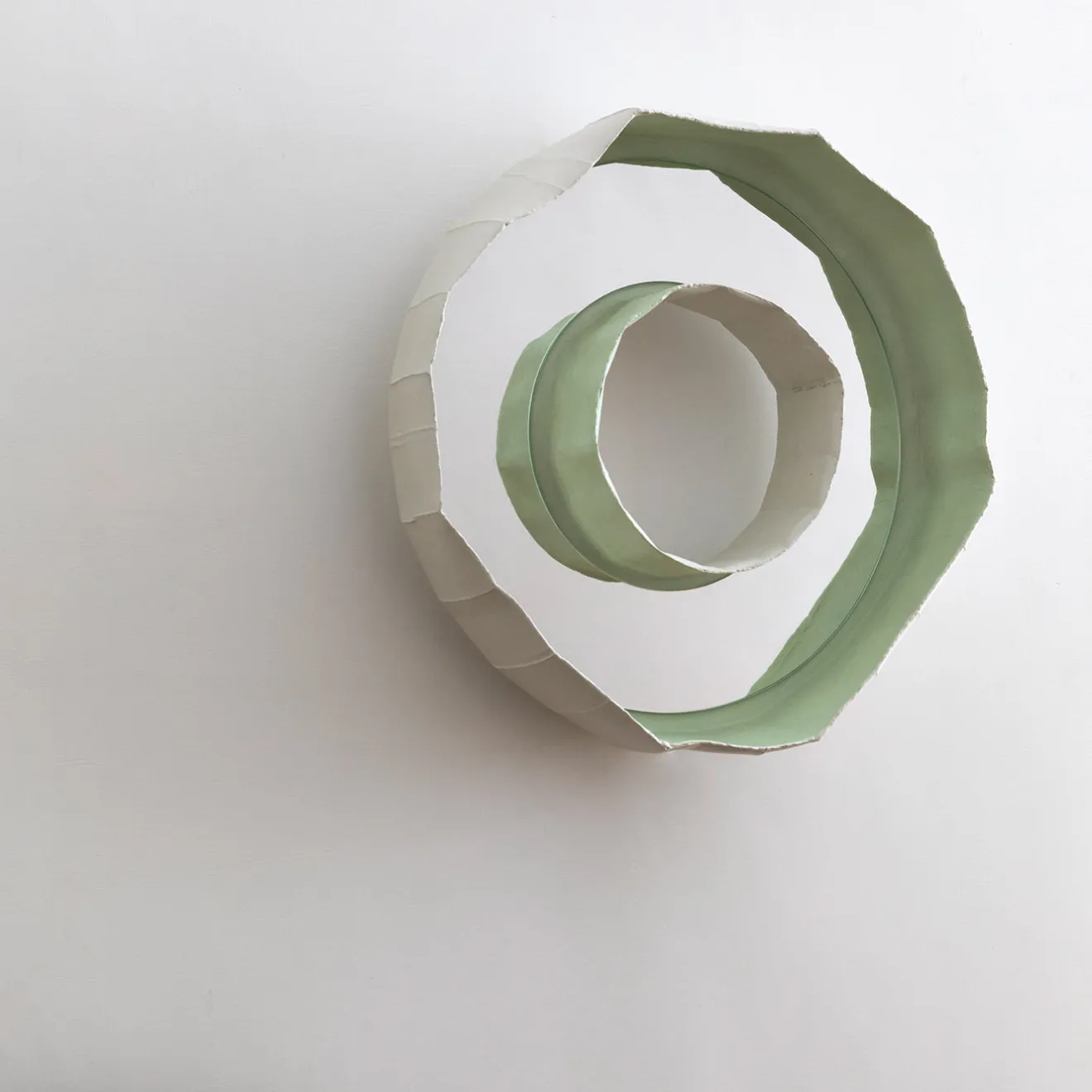 Paola Paronetto Specchio Reflections Ring Aura 50 Bianco e Verde