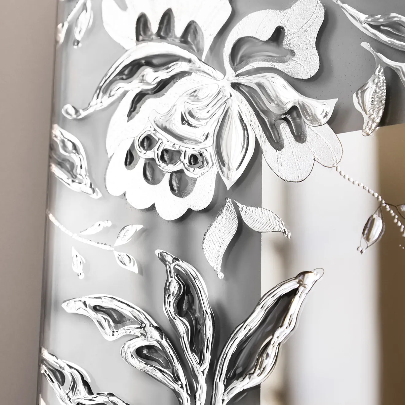 Melting Mirrors Specchio rettangolare da parete Arielle Argento