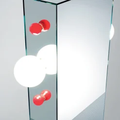 Glas Italia Specchio Totem Shibam 2 di Ettore Sottsass