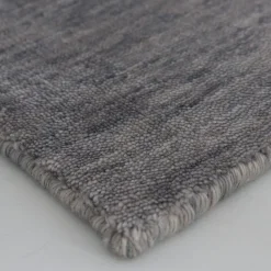 Carpet Edition Tappeto Bamboo Shaded rettangolare in seta di bamboo Grigio