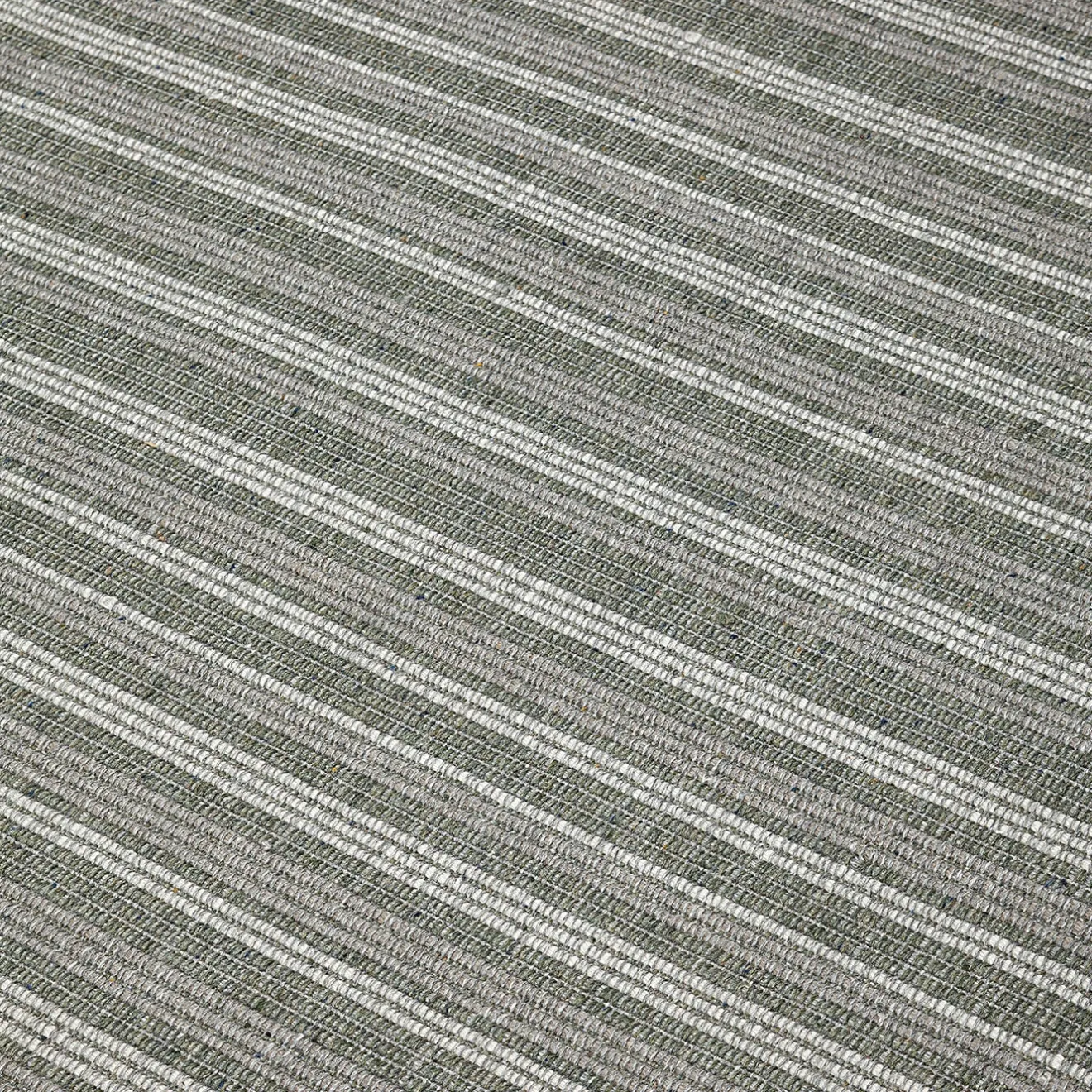 Amini Tappeto Prune Vintage Platinum Recycled PET In&Outdoor di Carlotta Fortuna