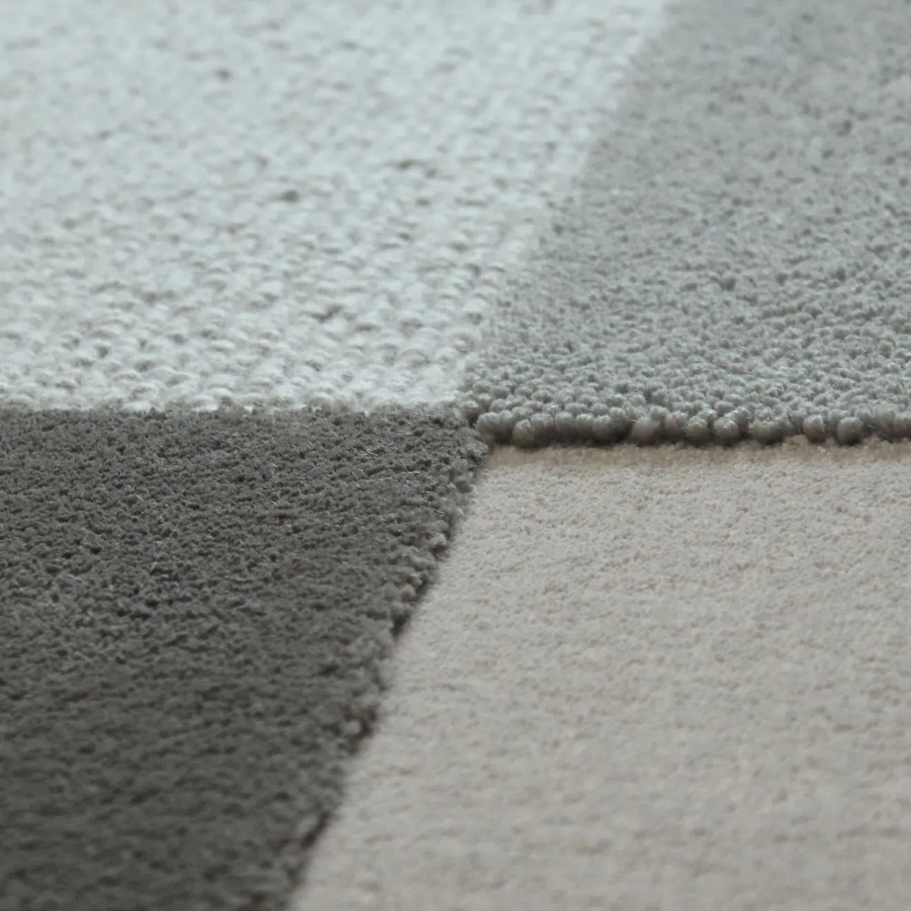 Carpet Edition Tappeto Selce #3 grigio pirite di Studio Salaris