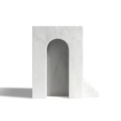 Salvatori The Village - Utopia Scultura in bianco di Carrara di Elisa Ossino